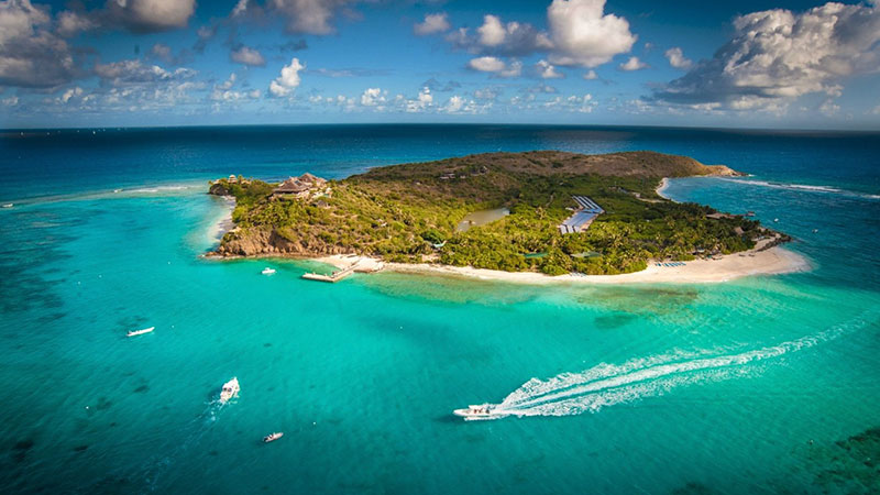 Die karibische Necker Island wird im Oktober wieder eröffnet ...
