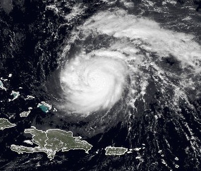Hurrikan “Gonzalo”trifft Luftverkehr in Bermuda 