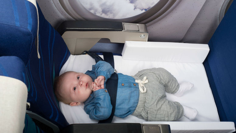BedBox, ein Koffer-Bett, um mit Kinder zu fliegen
