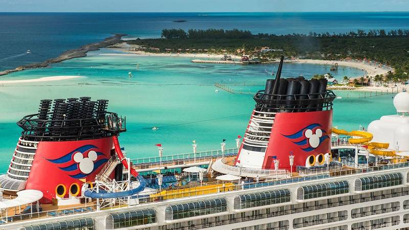 Was Kreuzfahrtreedereien auf ihren Privatinseln bieten