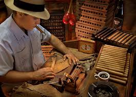 Havanna- Havannazigarren ist  den 150 Jahre von dem Tabakfabrik-Vorlesen gewidmet