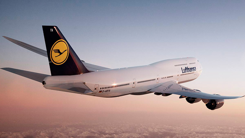 Deutsche Fluggesellschaft Lufthansa feiert Operationen mit Costa Rica